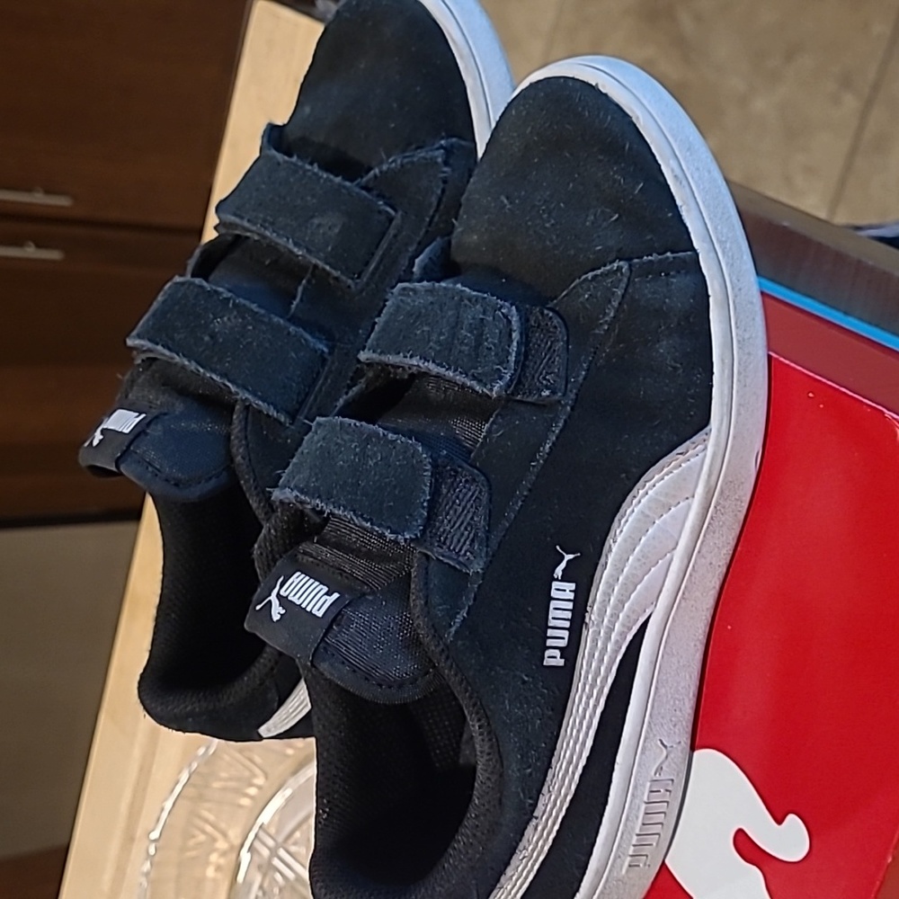 Kids Puma shoes